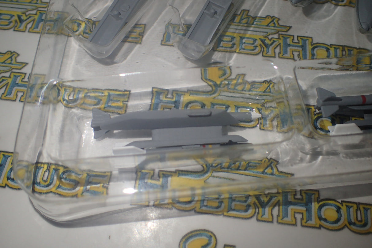 TSM Model TSMWTP002 - 1/72 Scale - "TOPGUN" Northrop Grumman F-14A VFA-213 #104 Top Gun Movie "Iceman & Slider" Scale Model Replica