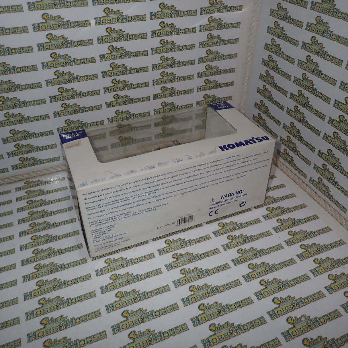 Universal Hobbies 8001U - 1/50 Scale Kamatsu WA 470 the expert's line