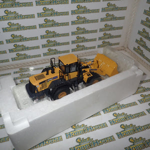 Universal Hobbies 8001U - 1/50 Scale Kamatsu WA 470 the expert's line