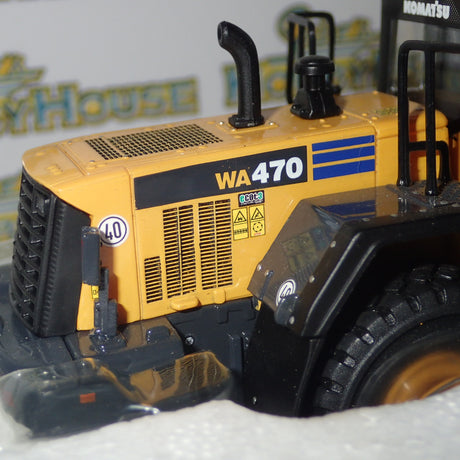 Universal Hobbies 8001U - 1/50 Scale Kamatsu WA 470 the expert's line