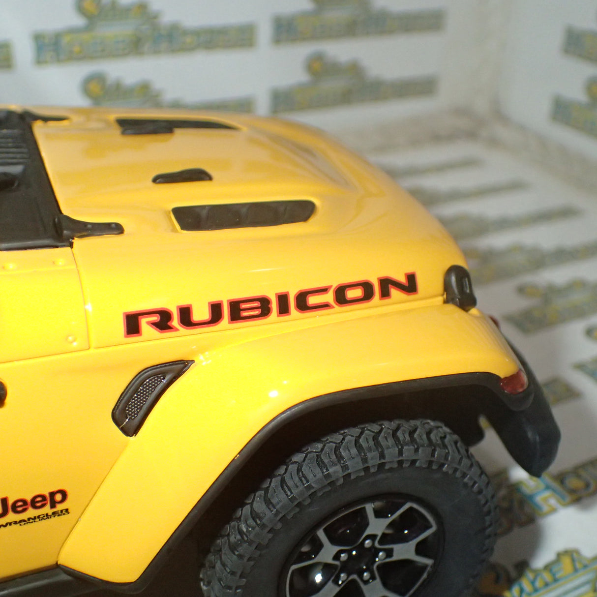 GT Spirit US026 - 1/18 Scale 2019 JEEP WRANGLER RUBICON Hellayella Scale Model Replica