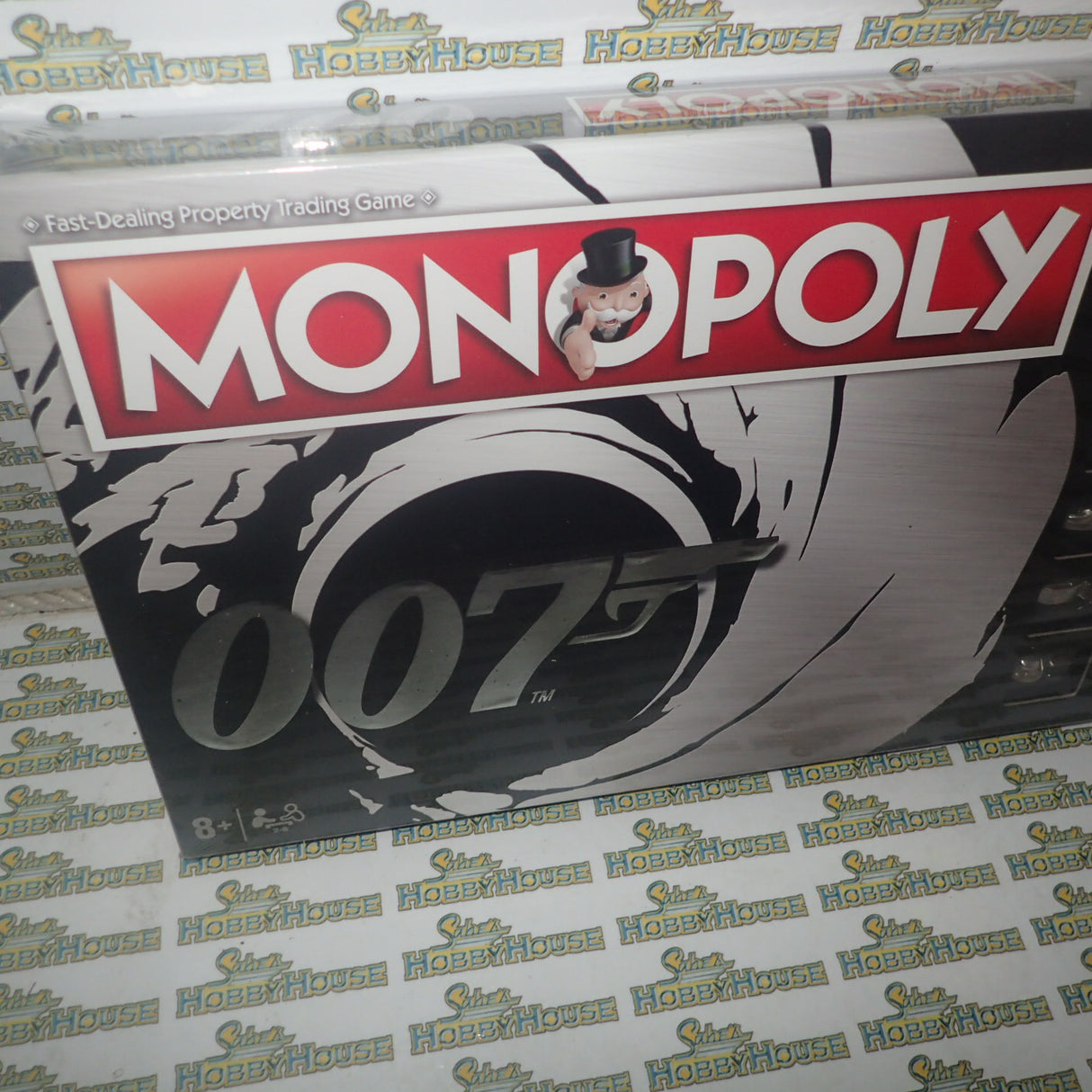 Winning Moves WINWM00354 - Monopoly James Bond 007 Edition