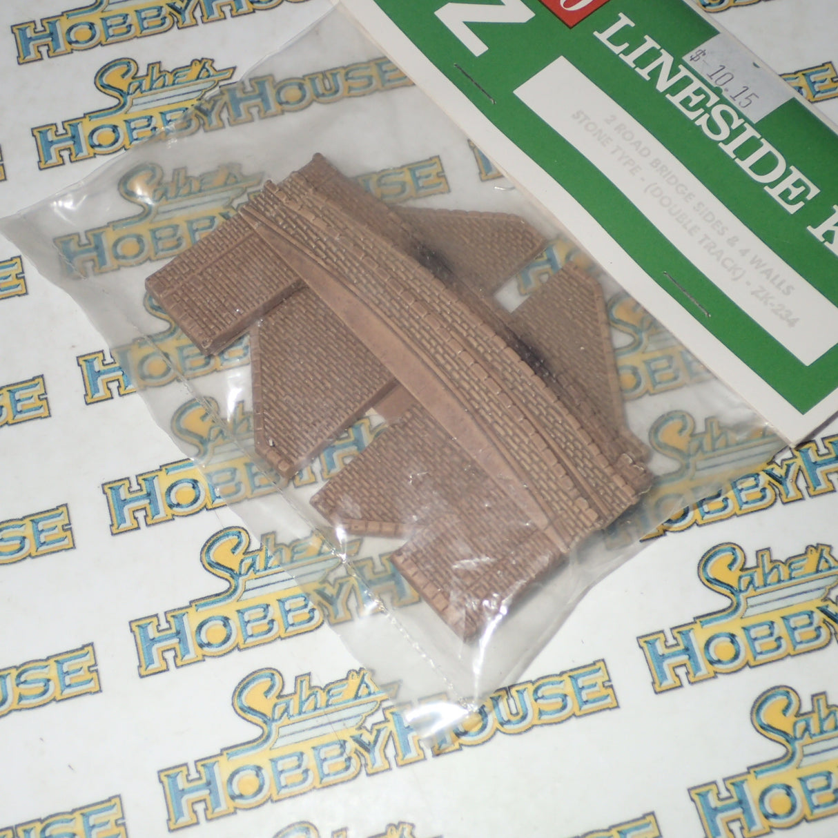 PECO - Z Scale - 2 Road Bridge Sides & 4 Walls Stone Type - (Double Track) #ZK-234