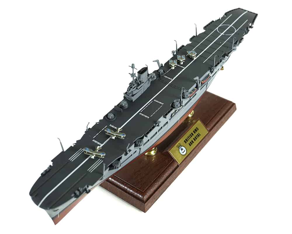 Forces of Valor FOV-861009A - 1/700 Scale - British HMS Ark Royal (91) aircraft carrier Diecast Scale Model Replica