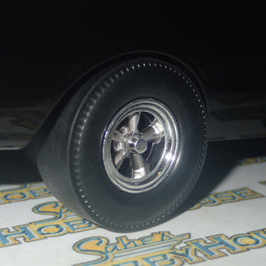 ACME A1807216 - 1/18 Scale 1970 CHEVROLET C-10 NIGHT TRAIN DRAG OUTLAWS