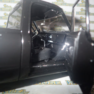 ACME A1807216 - 1/18 Scale 1970 CHEVROLET C-10 NIGHT TRAIN DRAG OUTLAWS