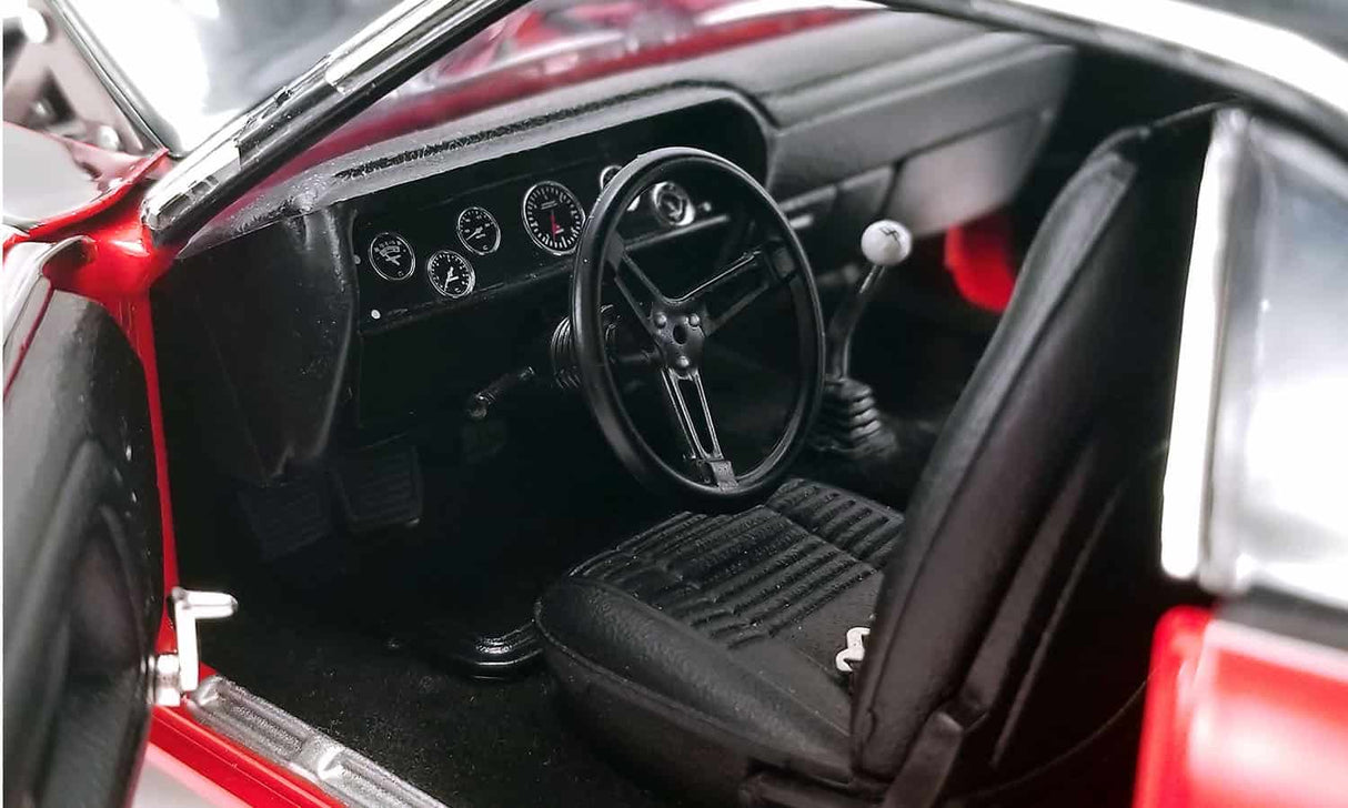 ACME - 1/18 Scale - A1806014 1970 DODGE CHALLENGER R/T STREET FIGHTER Red & Black Diecast Scale Model Replica