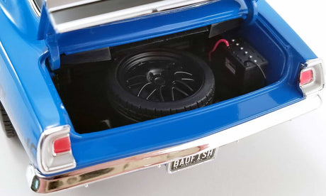 ACME - 1/18 Scale - A1806117 11969 PLYMOUTH BARRACUDA STREET FIGHTER Petty Blue Diecast Scale Model Replica