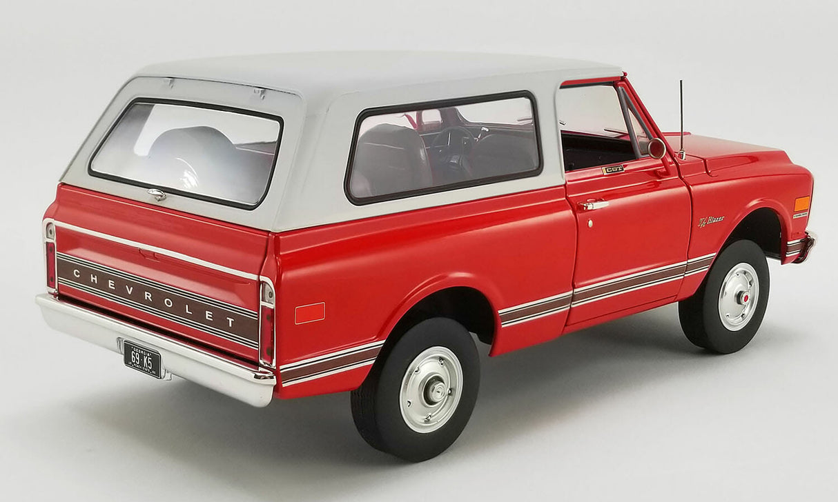 ACME A1807701 - 1/18 Scale 1969 CHEVROLET BLAZER K/5