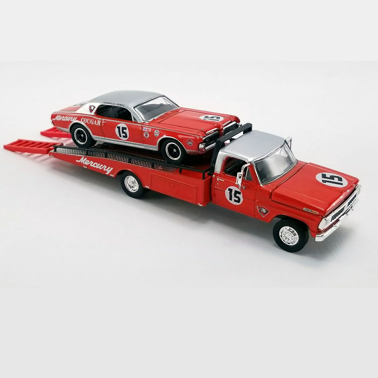 ACME EXCLUSIVE - GL-51343 PARNELLI JONES - FORD F-350 RAMP TRUCK WITH #15 1967 MERCURY COUGAR - ACME EXCLUSIVE