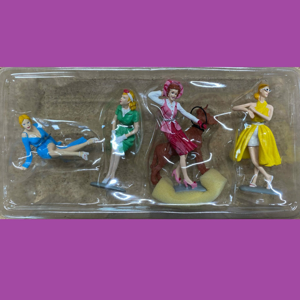 Motor Heads Miniatures - 1/24 Scale - #859 Vintage Vixens Hand Painted Cold-Cast Resin