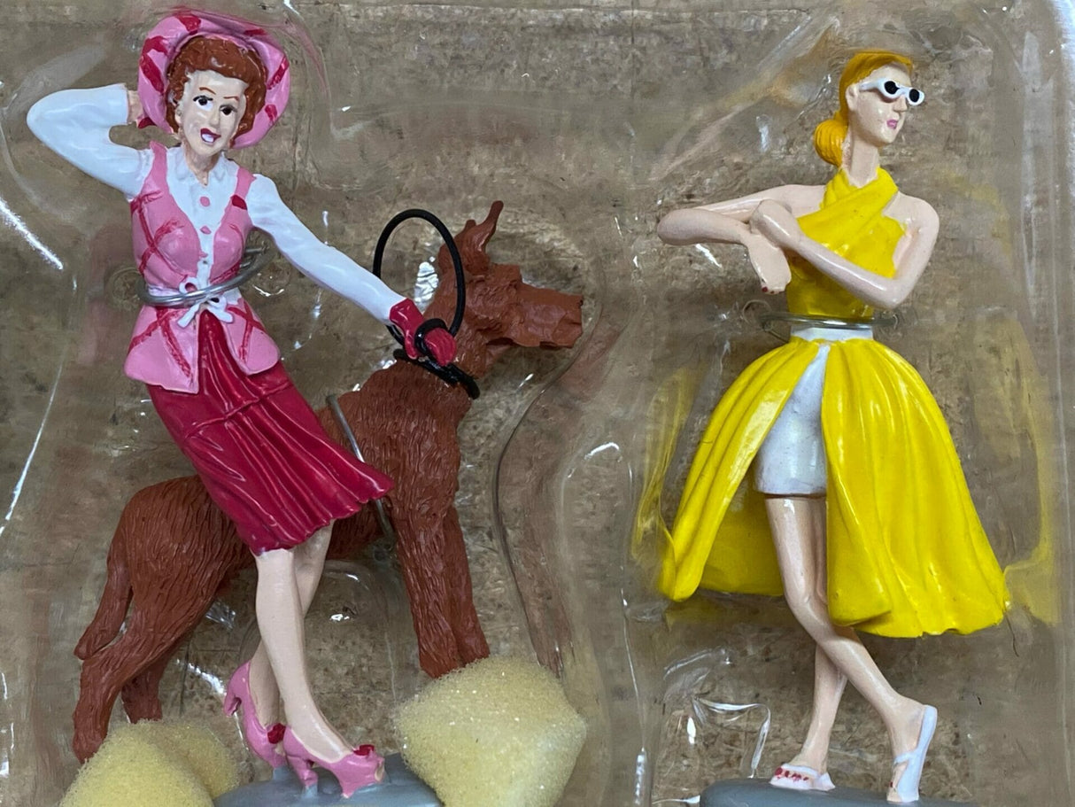 Motor Heads Miniatures - 1/24 Scale - #859 Vintage Vixens Hand Painted Cold-Cast Resin