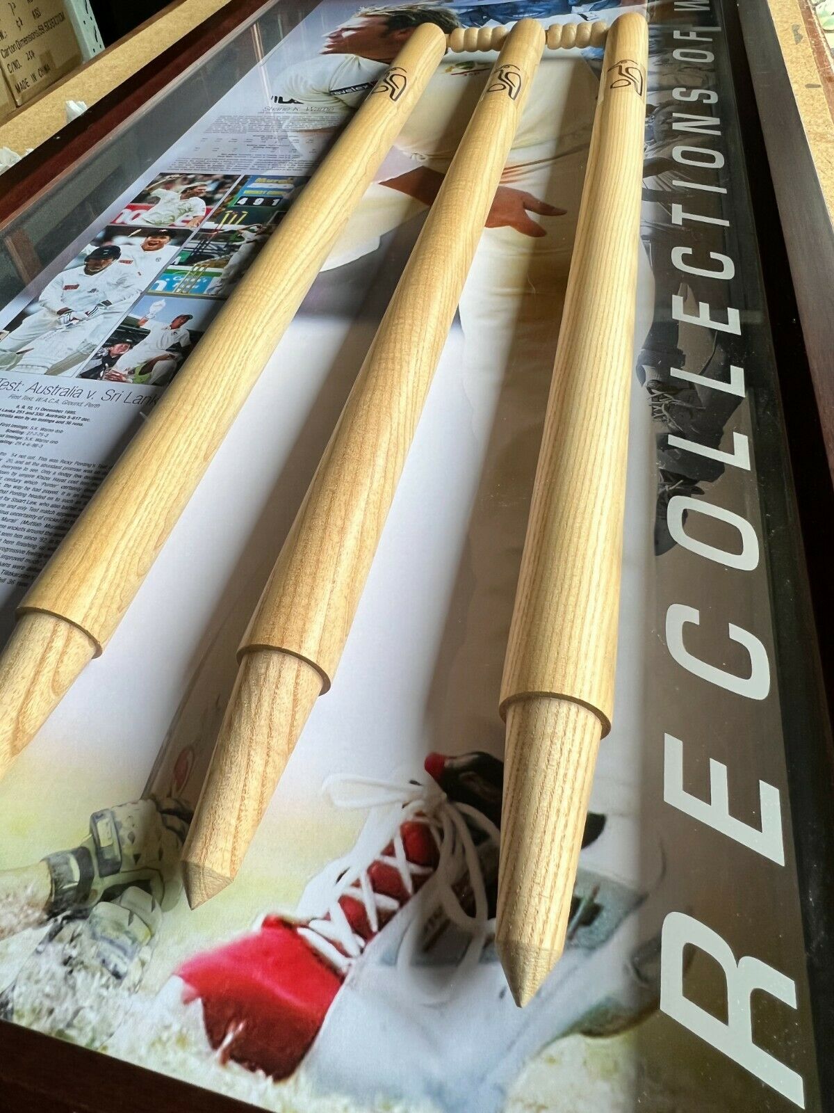 LEGENDS MEMORABILIA MEMO9 Shane K. Warne Recollections of Warne 145 Test Match Recollections 1992 - 2007 X Shop Display