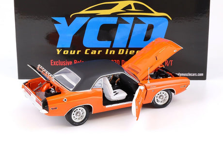 ACME YCID DIECAST A18060220VTY - 1:18 Scale 1970 Dodge Challenger R/T 425 Hemi orange with vinyl