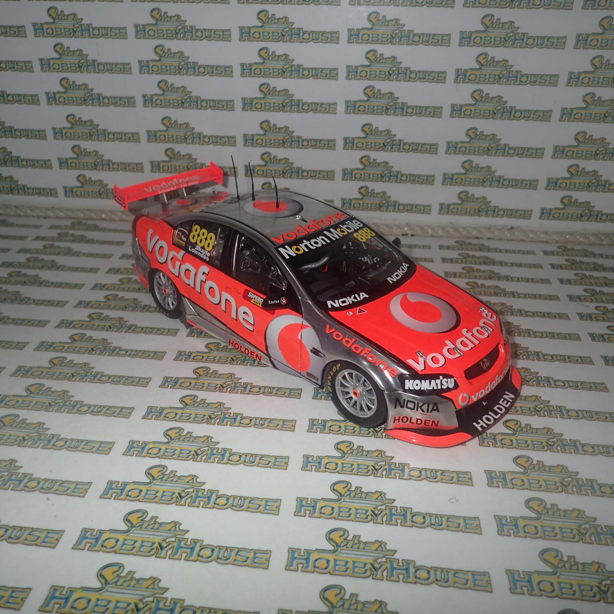 Classic Carlectables 18490 - 1/18 Scale - Mark Skaifes Final V8 Supercar Race 2011 Team Vodafone Holden VE Commodore Diecast Scale Model Replica