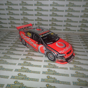 Classic Carlectables 18490 - 1/18 Scale - Mark Skaifes Final V8 Supercar Race 2011 Team Vodafone Holden VE Commodore Diecast Scale Model Replica